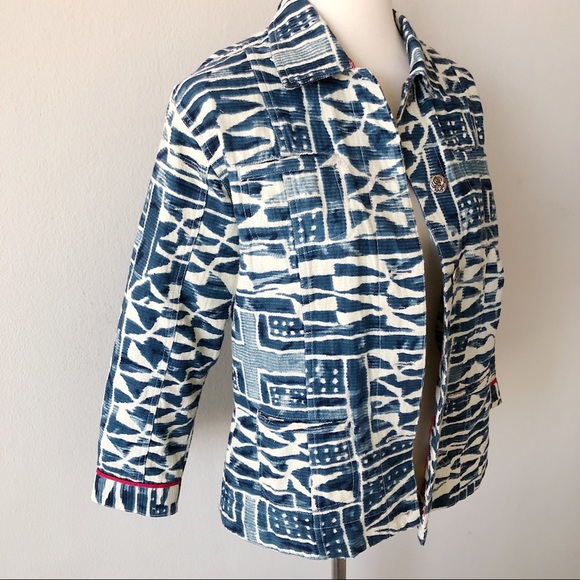 Chico’s Indigo Tribal Aztec Denim Jacket Size 1 - Picture 2 of 5